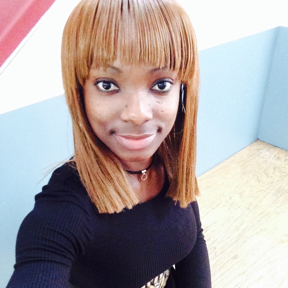 Meet your Posher, Manuela